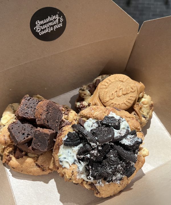 Smashing NYC Cookie Box